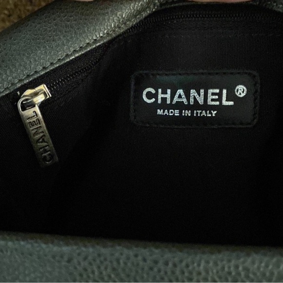 Chanel Flap Bag - Picture 7 of 9
